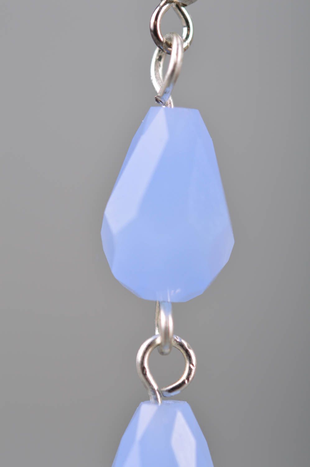 Handgemachte schöne Abend Ohrringe aus Kristallen in Blau Designer Schmucksachen foto 4