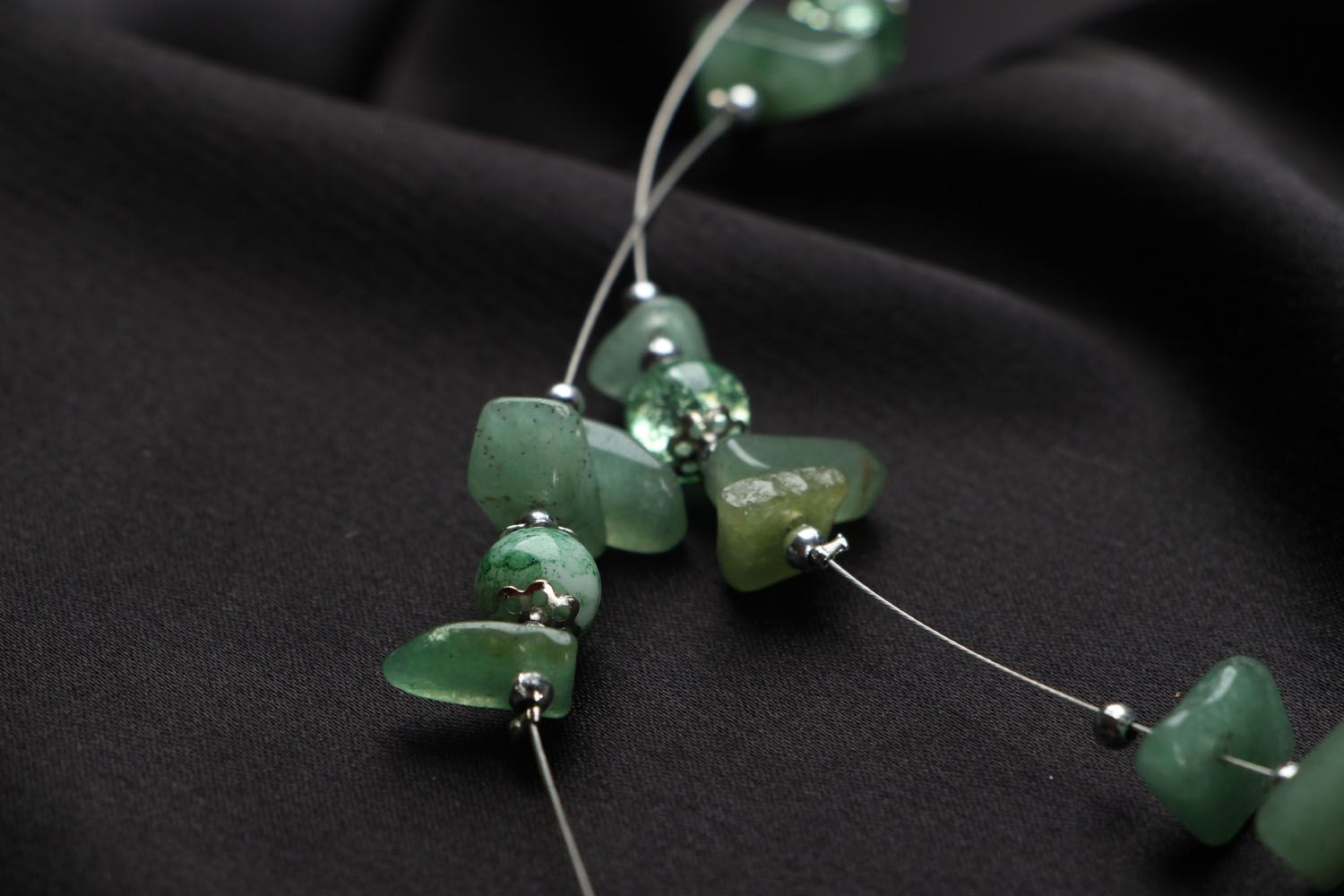 Long jade beads photo 3