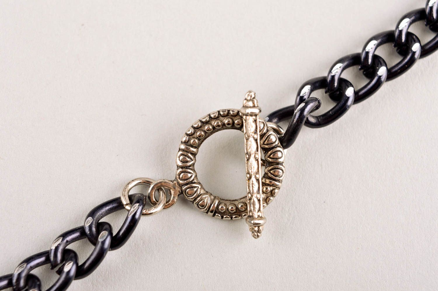 Halsketten Damen handmade Schmuck aus Glasperlen Damen Collier in Schwarz groß foto 4