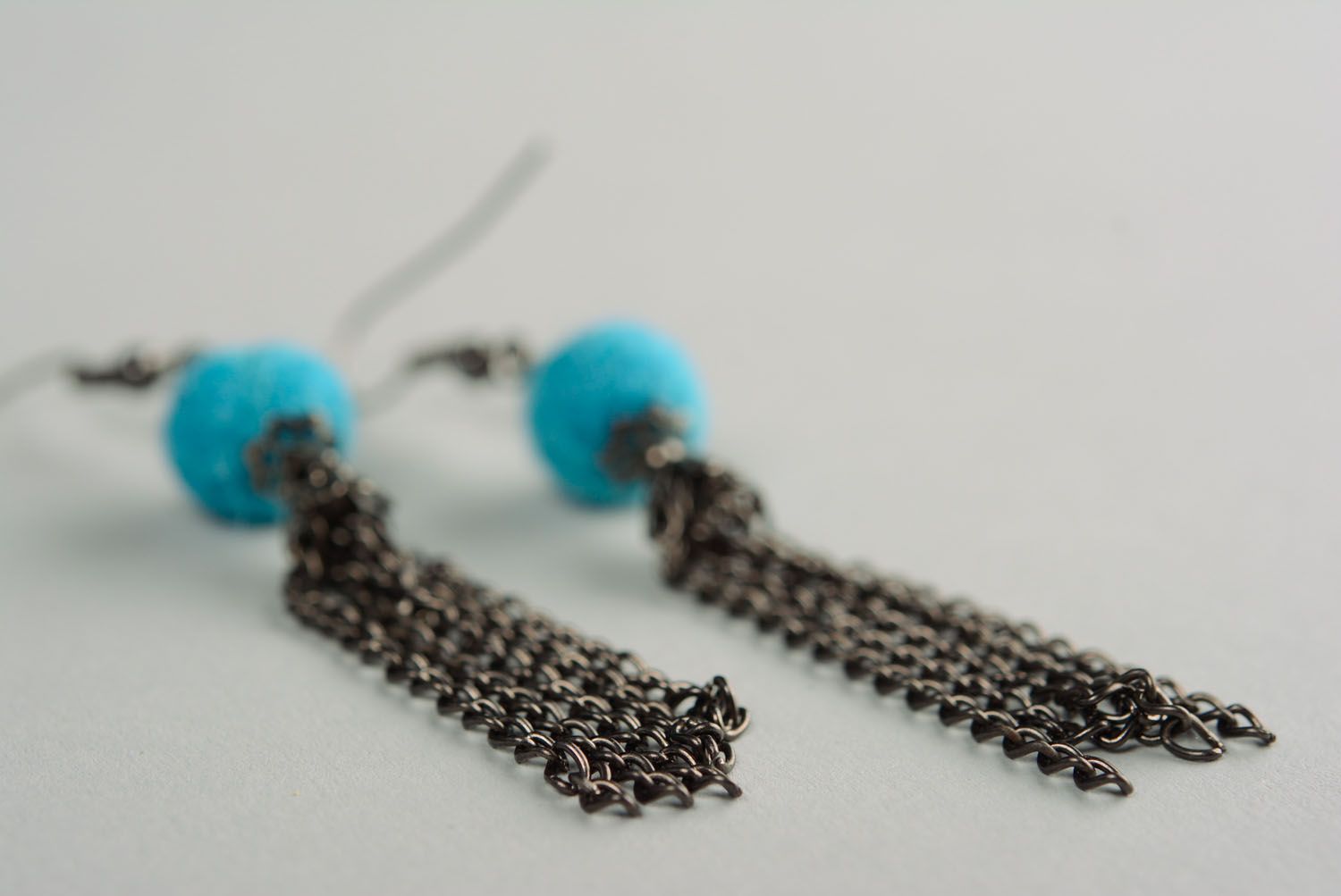 Earrings with charms in the form of chains photo 3