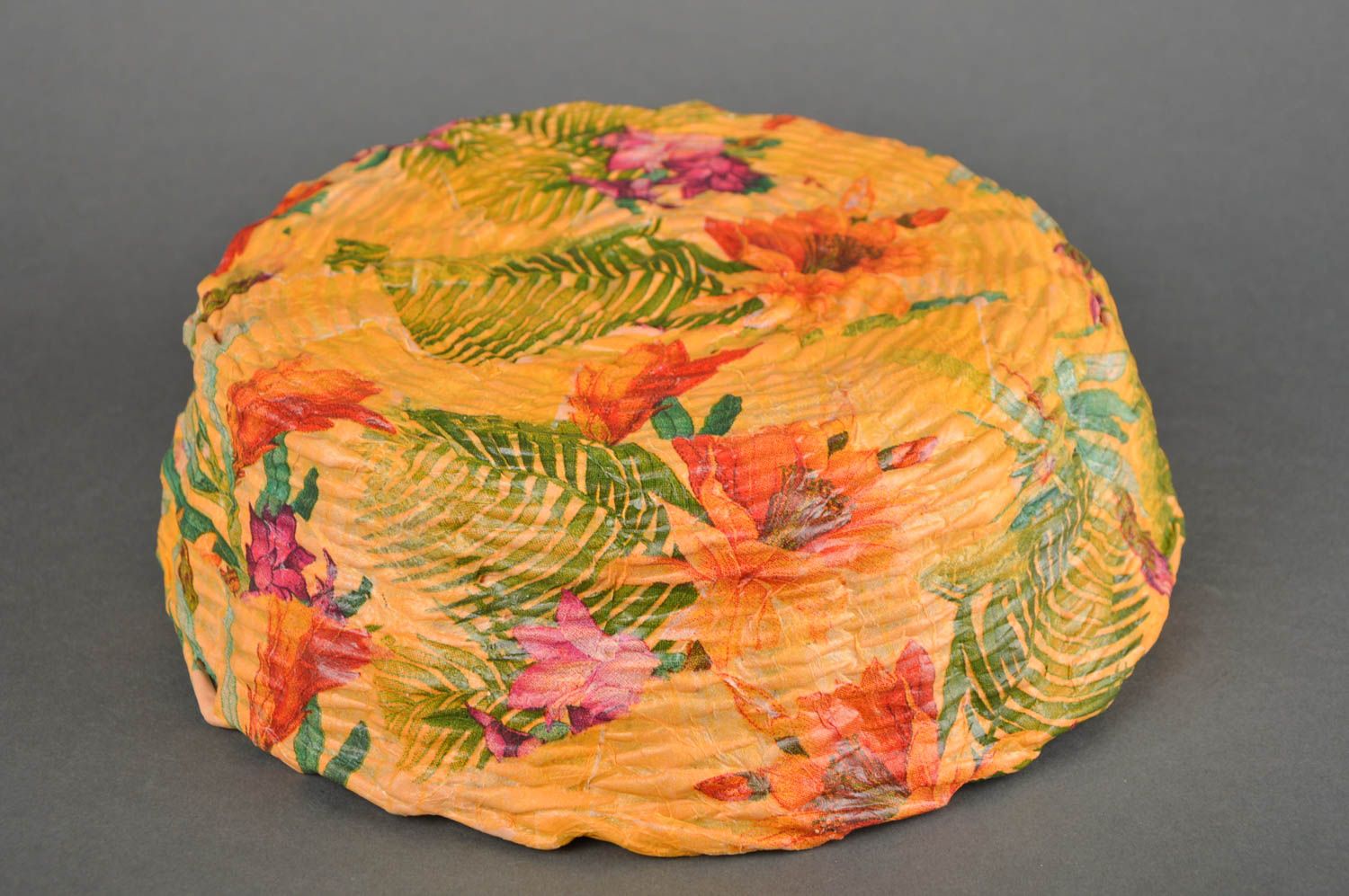 Canasta de pan hecha a mano multicolor elemento decorativo regalo para amigos foto 4