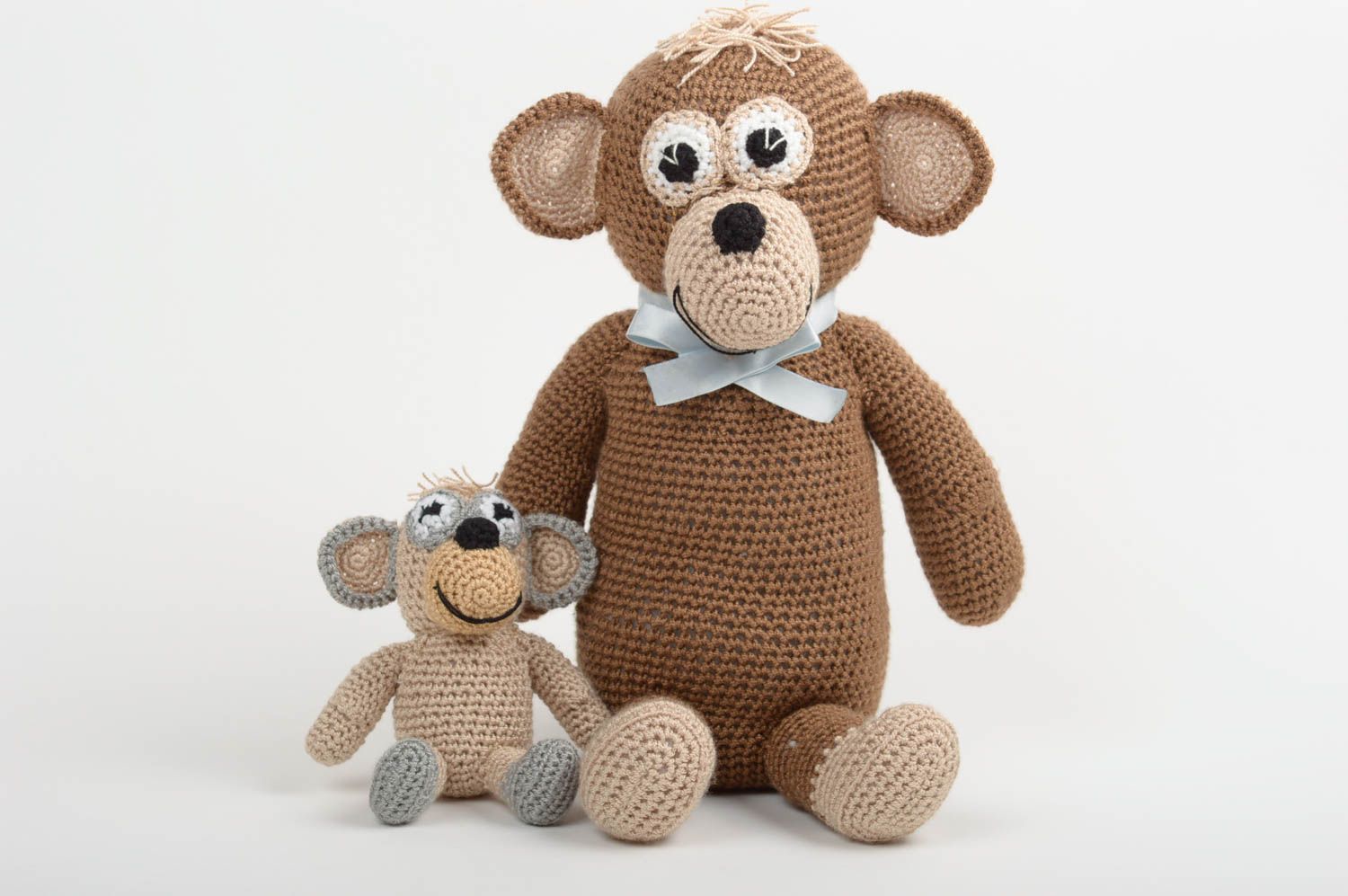 Peluches singes faites main Jouets tricotés au crochet 2 pièces Cadeau enfant photo 5
