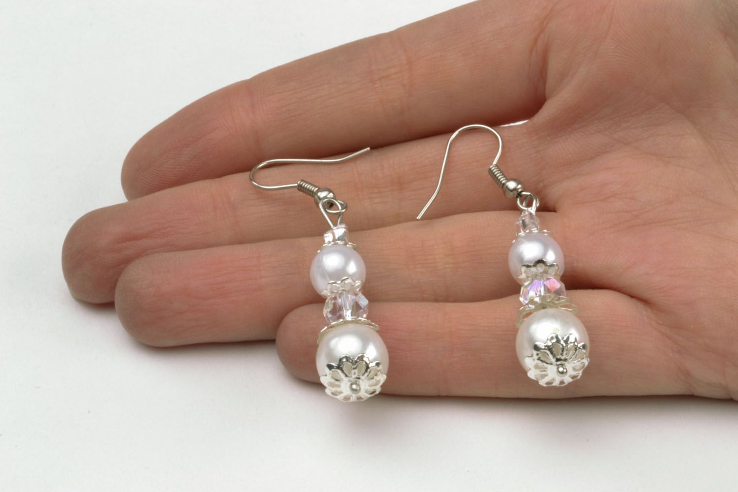 Ohrringe mit künstlichen Perlen foto 5