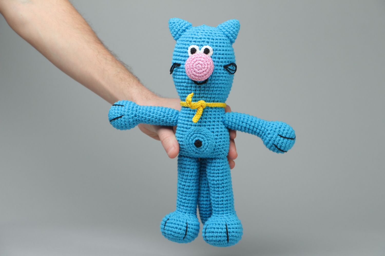 Giocattolo a maglia fatto a mano pupazzo morbido da bambini a uncinetto gatto foto 4