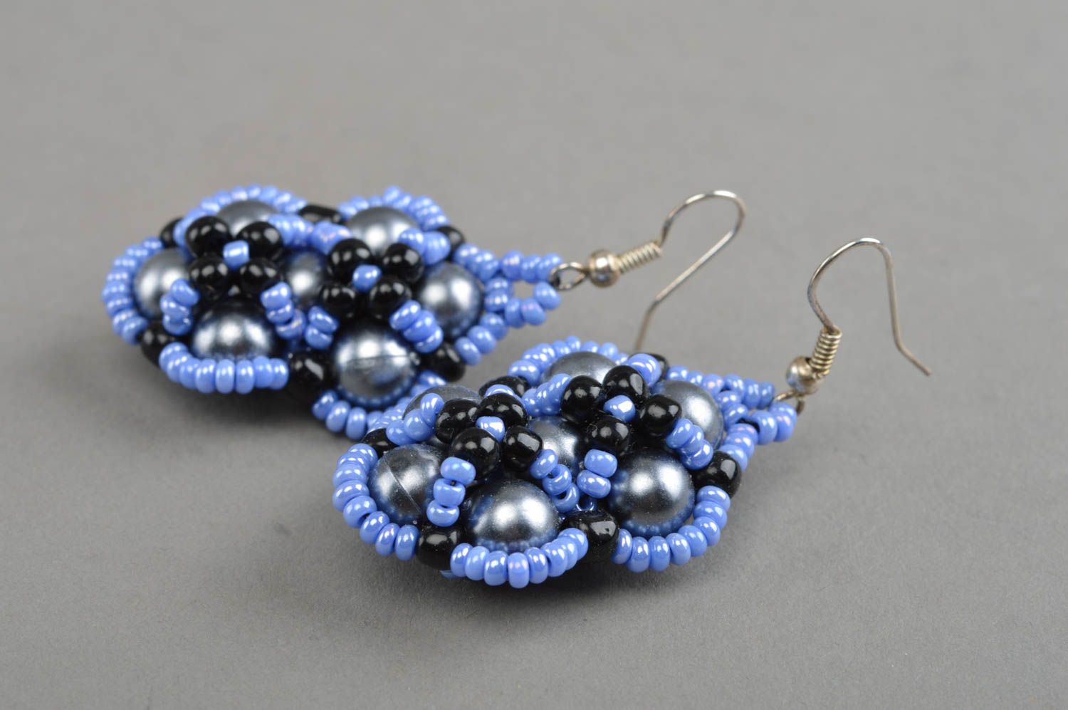 Boucles d'oreilles en perles de rocaille perles fantaisie bleu gris faites main photo 3