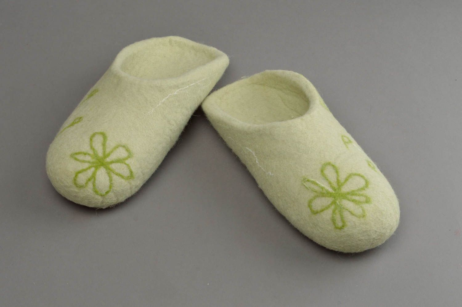 Handmade house shoes bedroom slipper green warm slippers gift idea for her photo 2