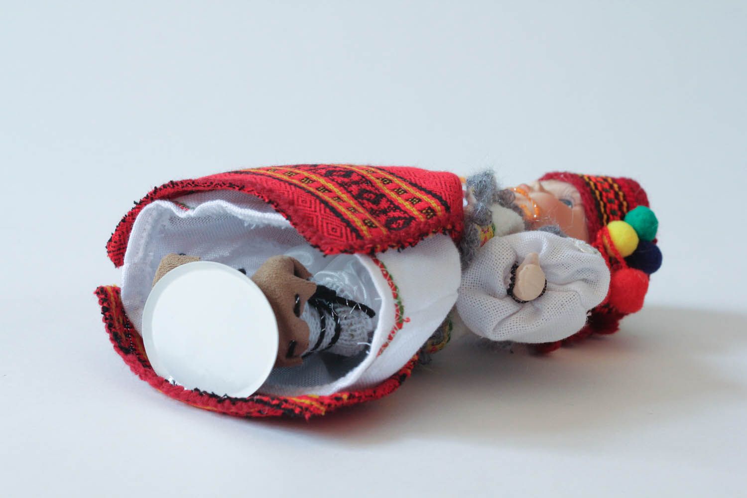 Künstlerische Interieur Puppe Ukrainerin foto 1