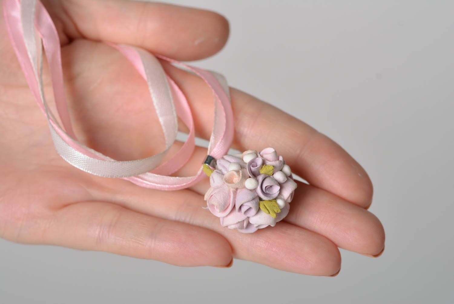 Women's gentle handmade polymer clay flower pendant necklace designer jewelry photo 2