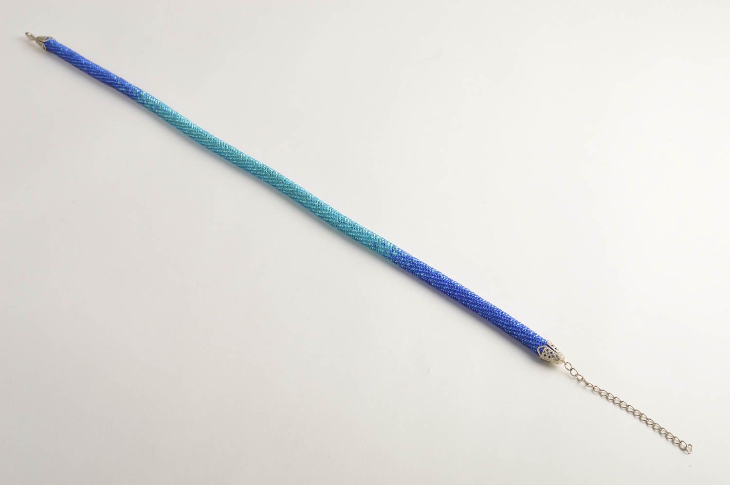 Collana tubolare di perline fatta a mano accessorio bello da donna blu azzurro foto 3