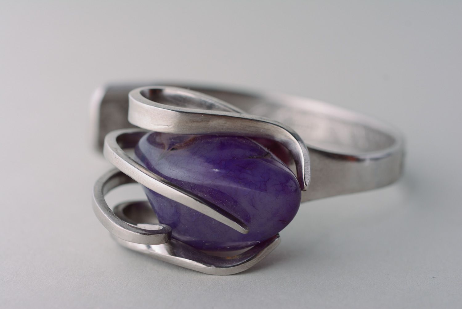 Handmade metal fork bracelet with violet stone photo 2