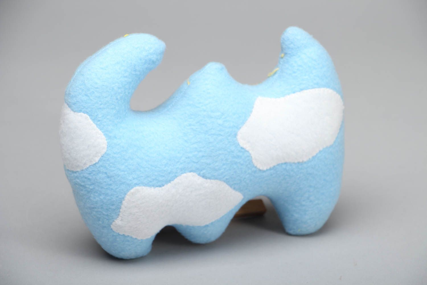 Интерьерная игрушка-подушка в виде кота фото 3