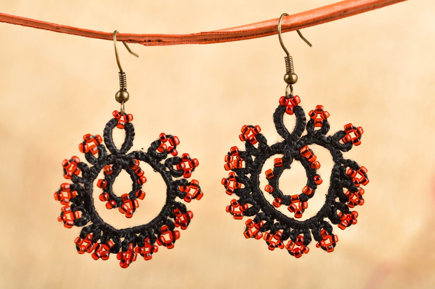 Cute handmade beaded earrings textile earrings tatting ideas artisan jewelry photo 1