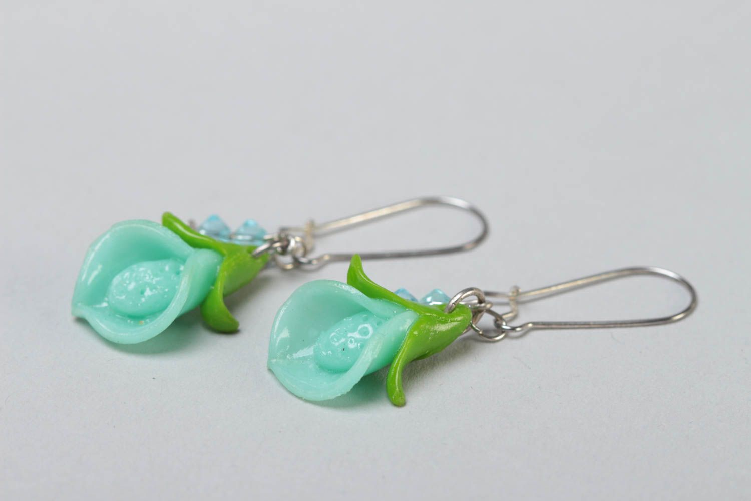 Handmade summer dangling earrings with polymer clay flowers of mint color shade photo 3