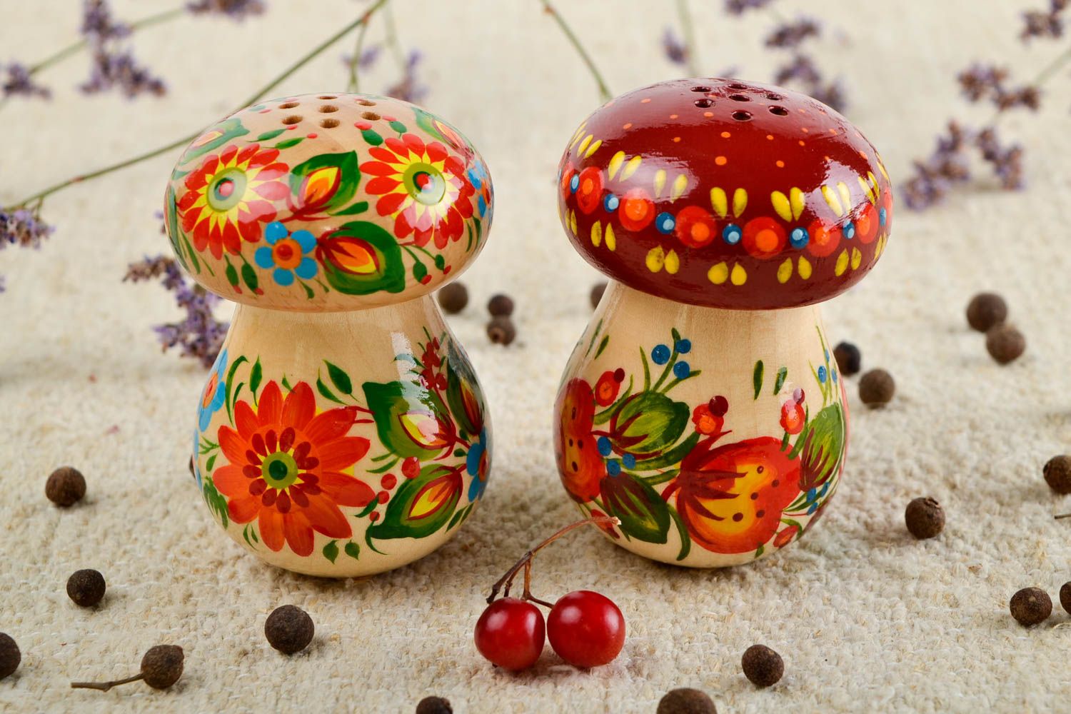 Pots à épices faits main Vaisselle déco en bois 2 pièces Cadeau original photo 1