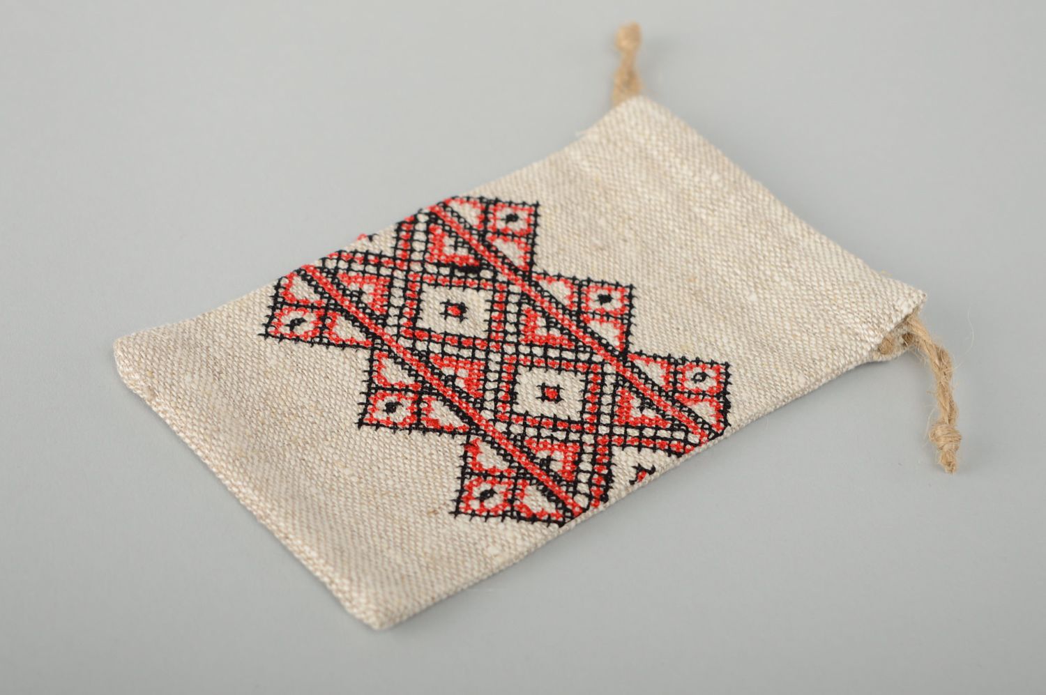 Handmade embroidered fabric phone case photo 1