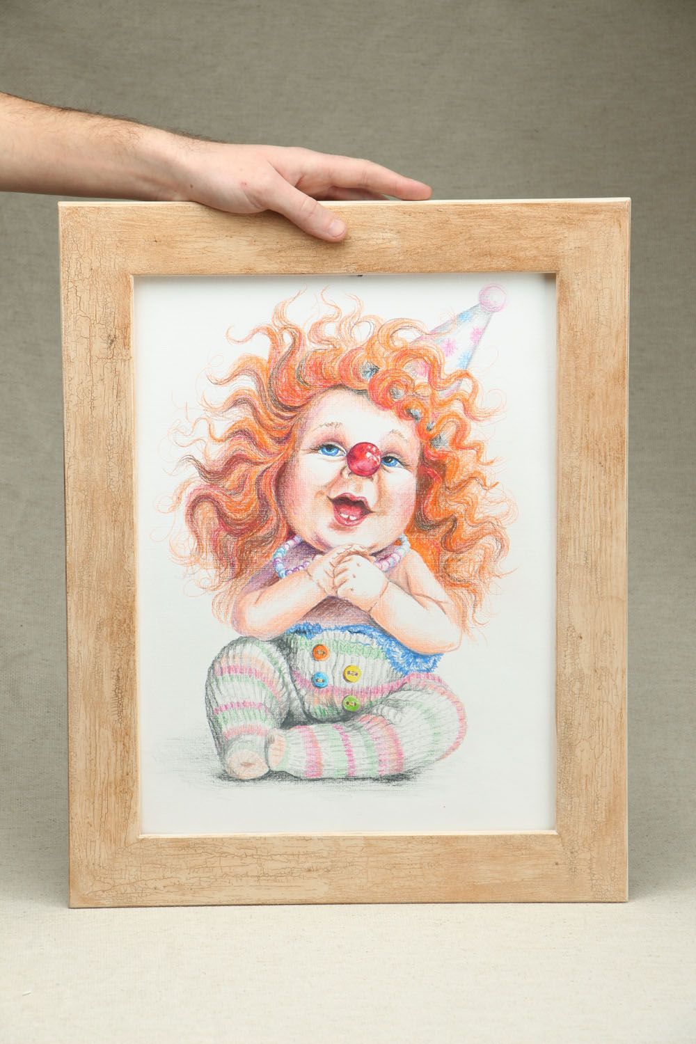 Картина цветными карандашами Кукла-клоун  фото 4