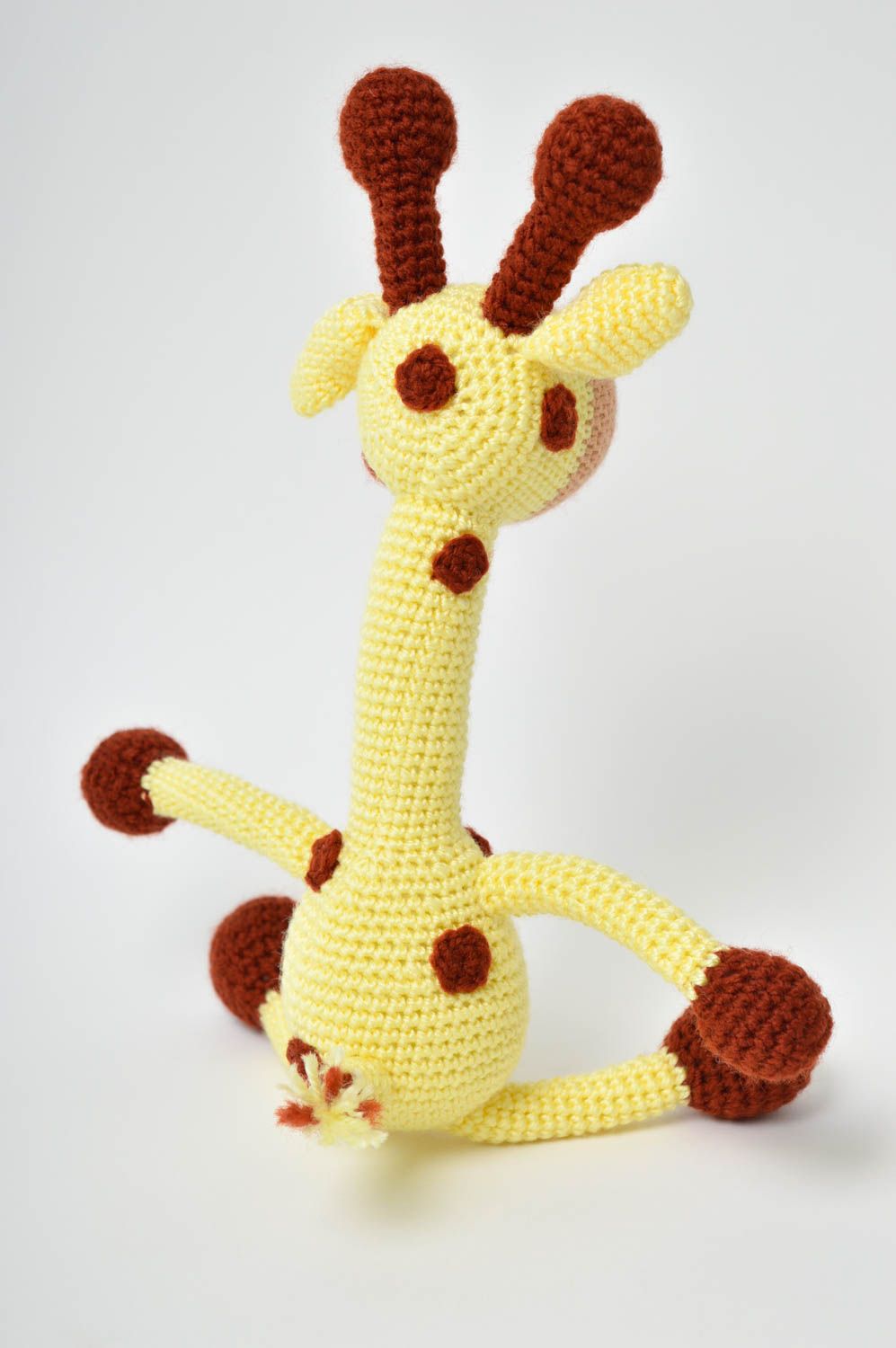 Strick Kuscheltier handgefertigt Spielzeug Giraffe Geschenkidee für Kinder foto 4