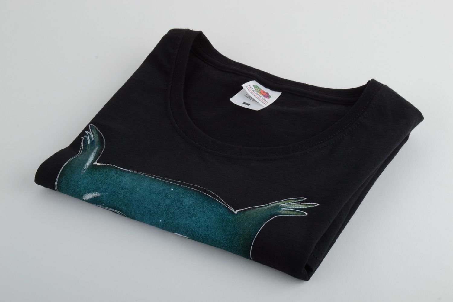 Dunkles bemaltes handgemachtes T-Shirt aus Baumwolle für Frauen Casual Style foto 4