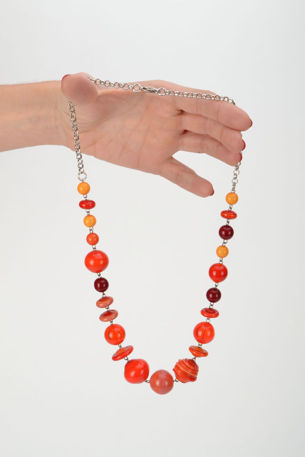 Red lampwork glass beaded necklace   photo 2