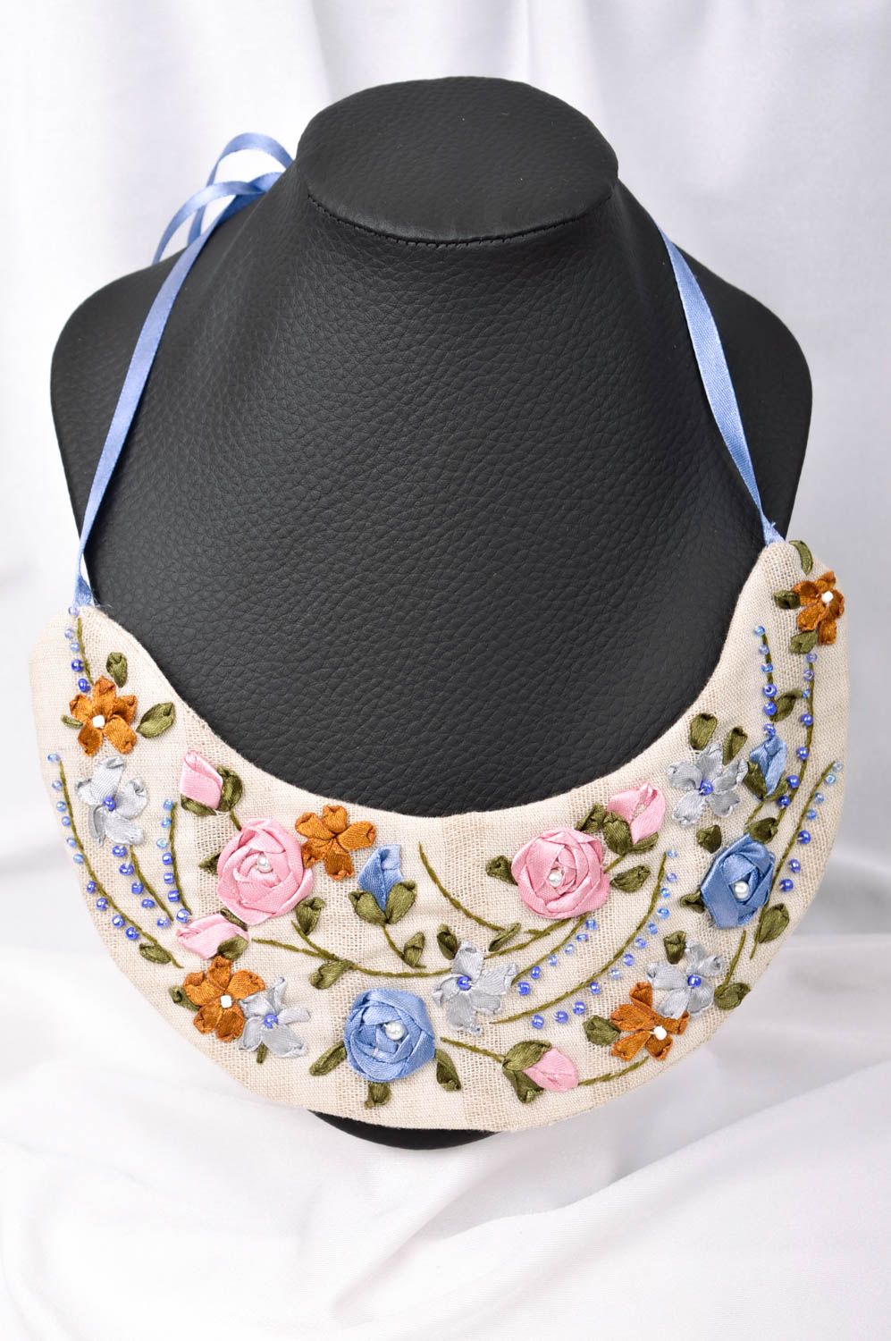 Handmade Collier für Frauen Modeschmuck Collier Halsschmuck für Damen aus Stoff foto 1