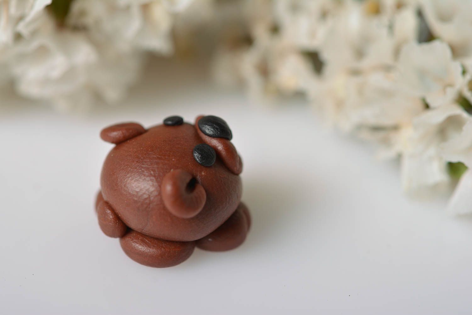 Фигурка из пластики ручной работы мишка игрушка из полимерной глины декор дома фото 2