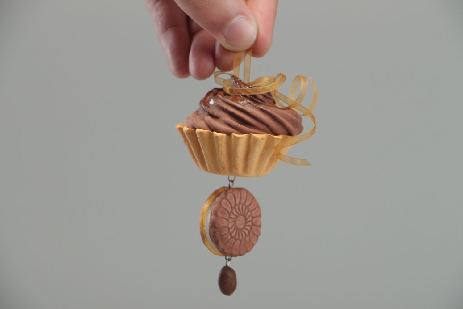 Suspension décorative cupcake en pâte polymère faite main originale pour cuisine photo 4