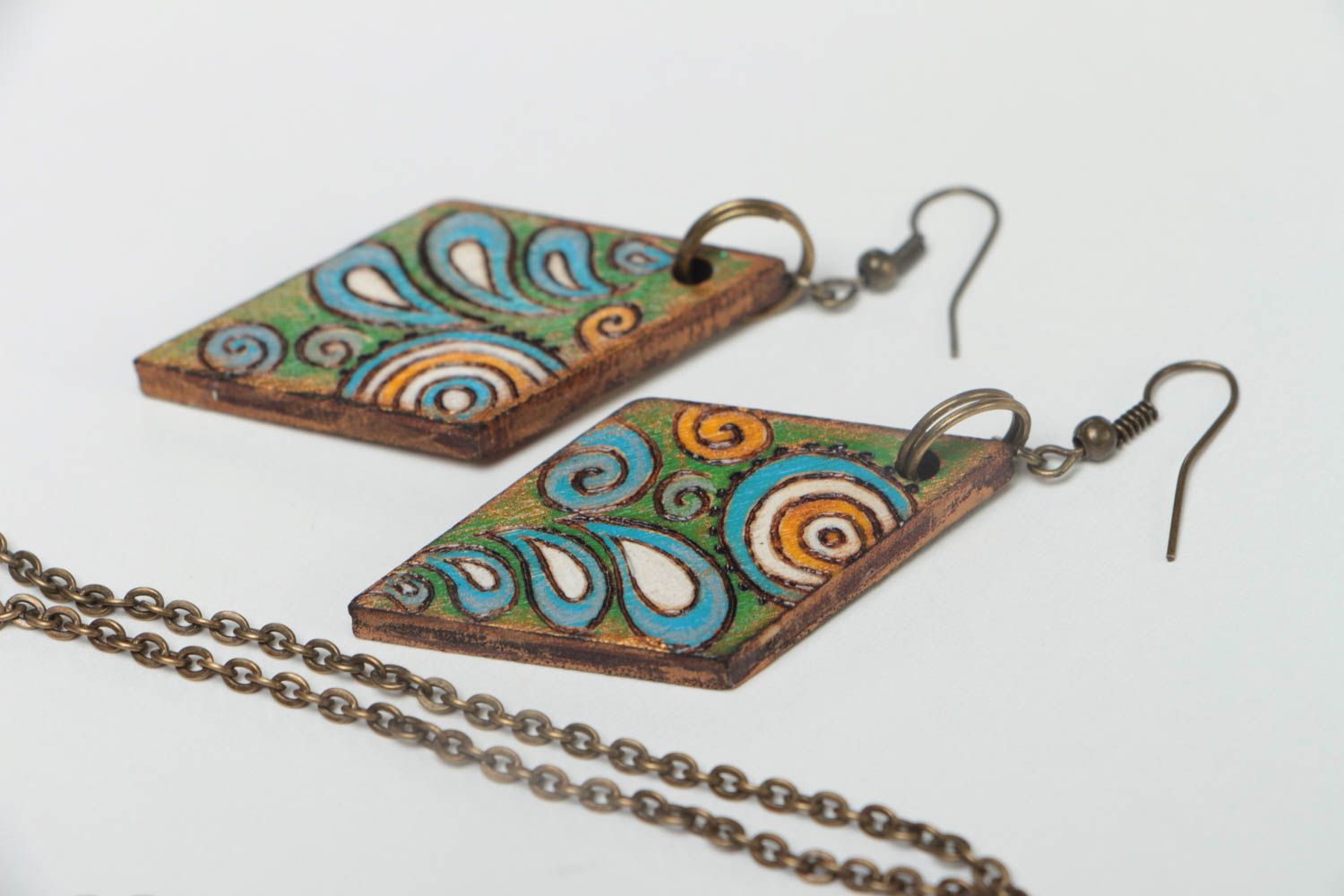 Set of wooden jewelry long earrings with painting wooden pendant fashion jewelry photo 3