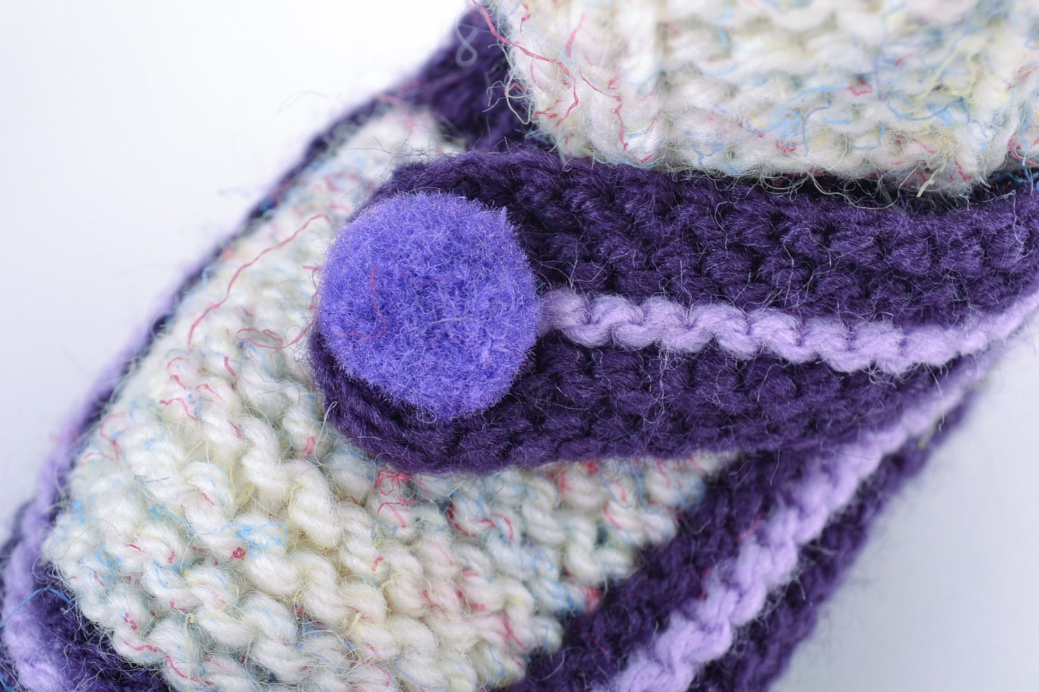 Patucos tejidos a agujas de lana natural artesanales blancos azules de bebé foto 4