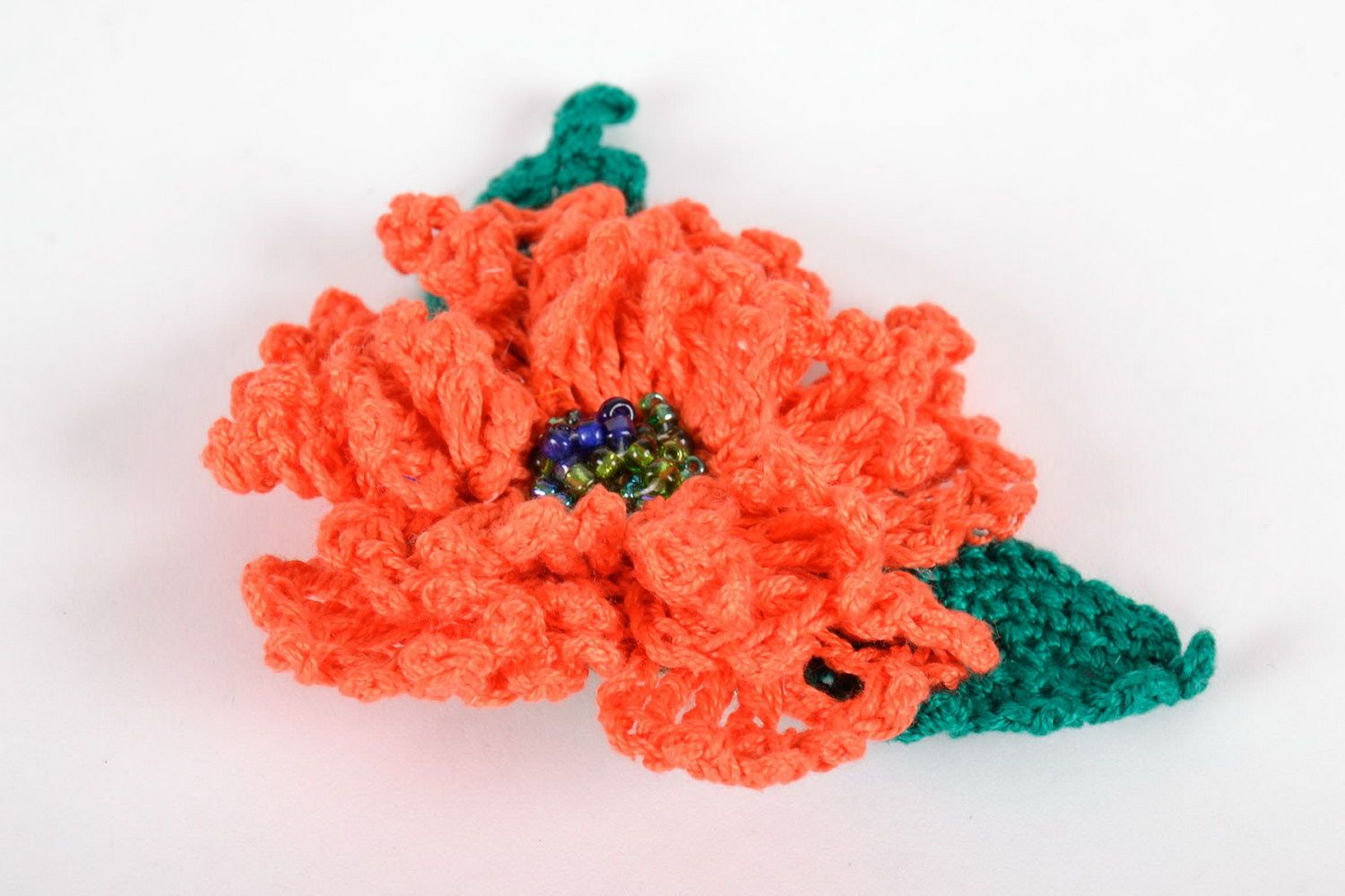 Broche-barrette artisanale tricotée au crochet Pavot orange photo 1