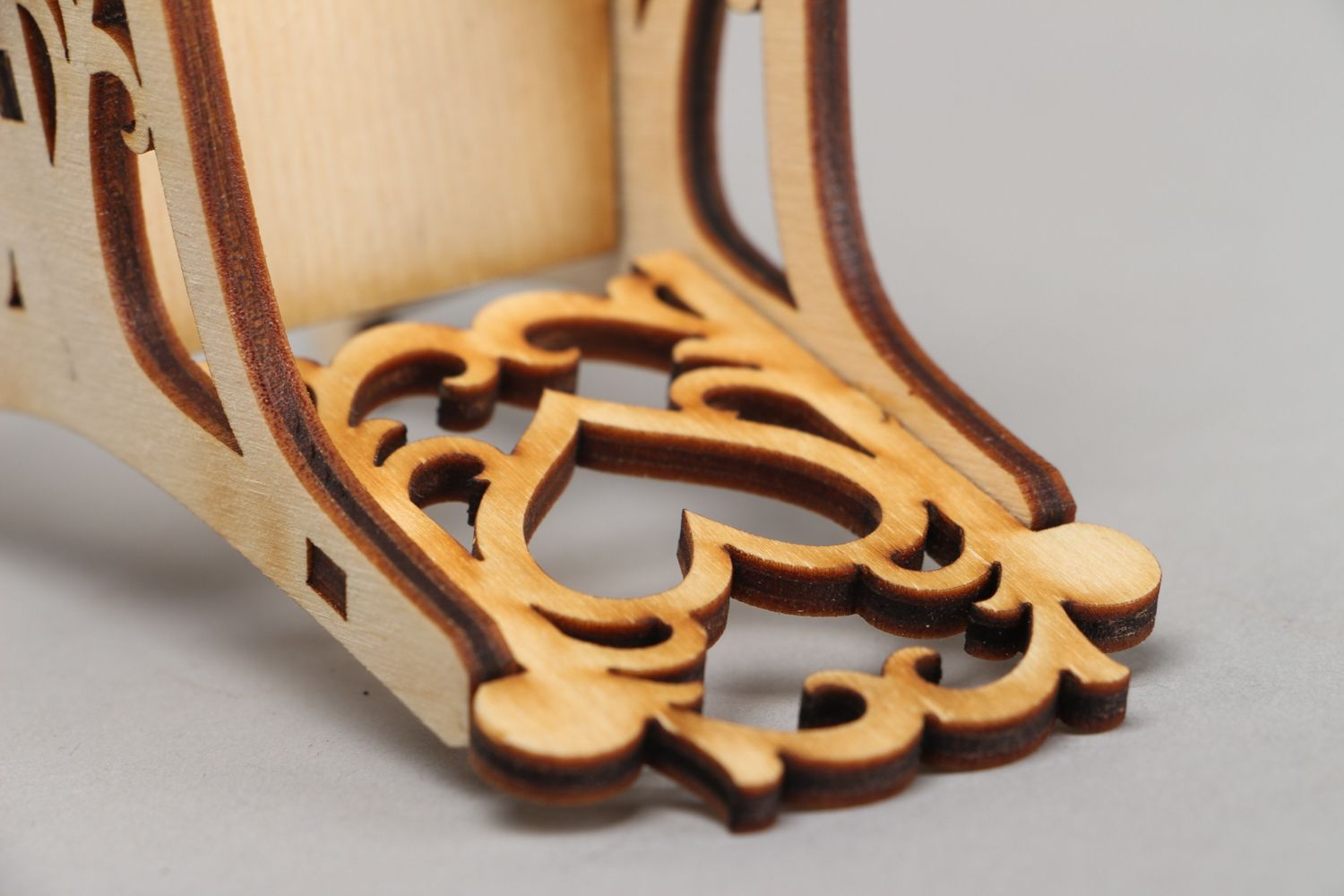 Fauteuil à bascule miniature en bois brut à décorer  photo 3