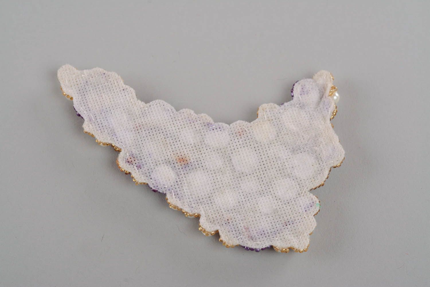 Écusson en perles de verre et rocaille violet  photo 5