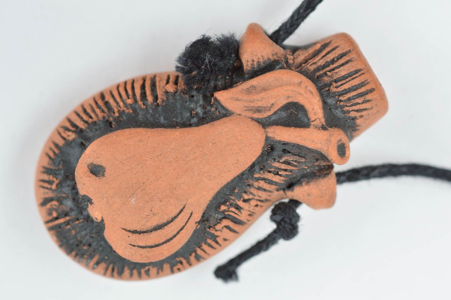 Арома кулон в форме груши подвеска из красной глины ручной работы на шнурке фото 5
