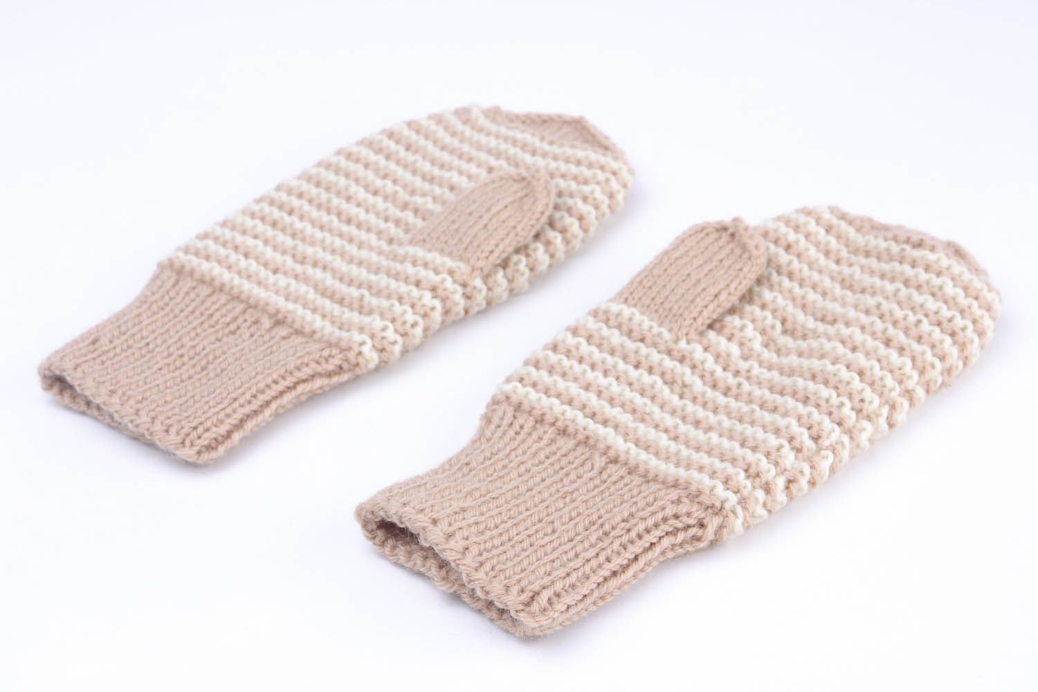 Mitaines faites main tricotées en laine  photo 1