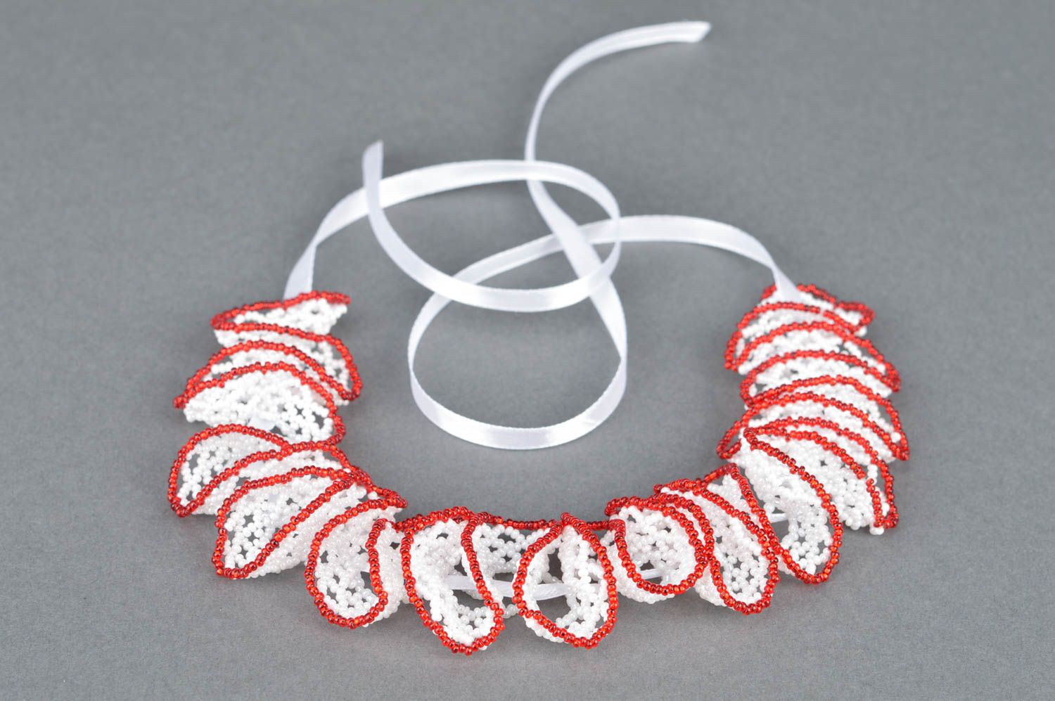 Unusual stylish handmade designer beaded lace necklace oglala weaving photo 2