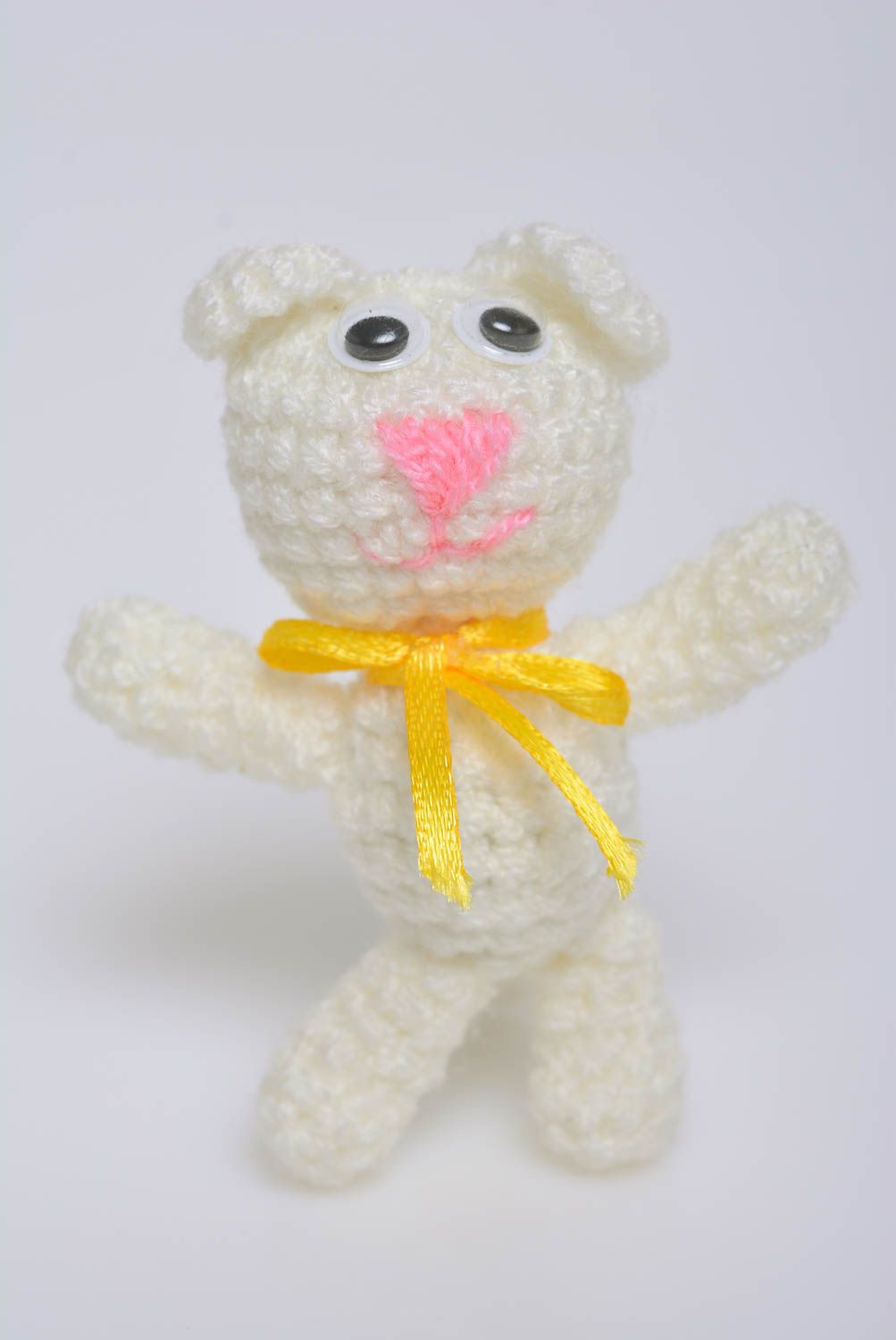 Jouet mou tricoté en acrylique au crochet fait main petit original Chat blanc photo 1