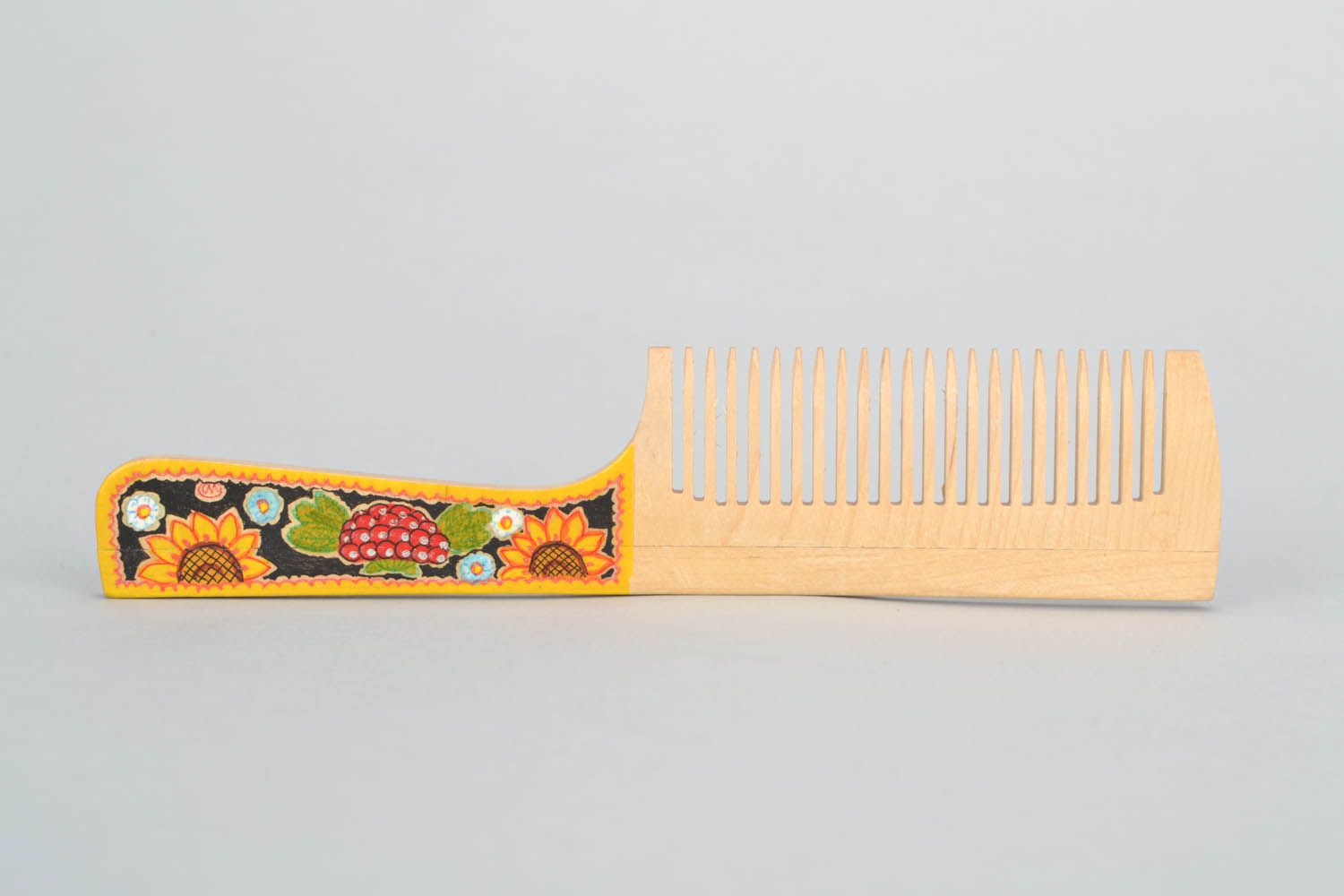 Comb with painted handle photo 4