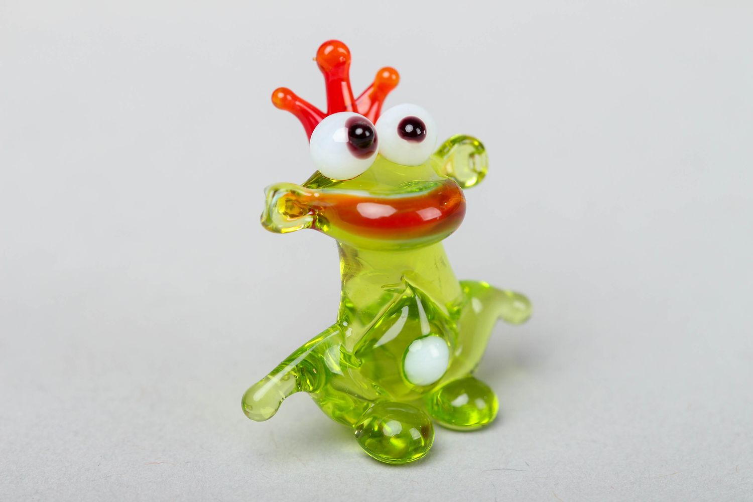 Figurine en verre au chalumeau Princesse grenouille faite main photo 1
