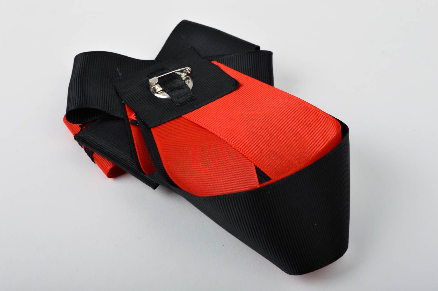 Cravate enfant fait main Accessoire design rouge et noir Vêtement enfant photo 5