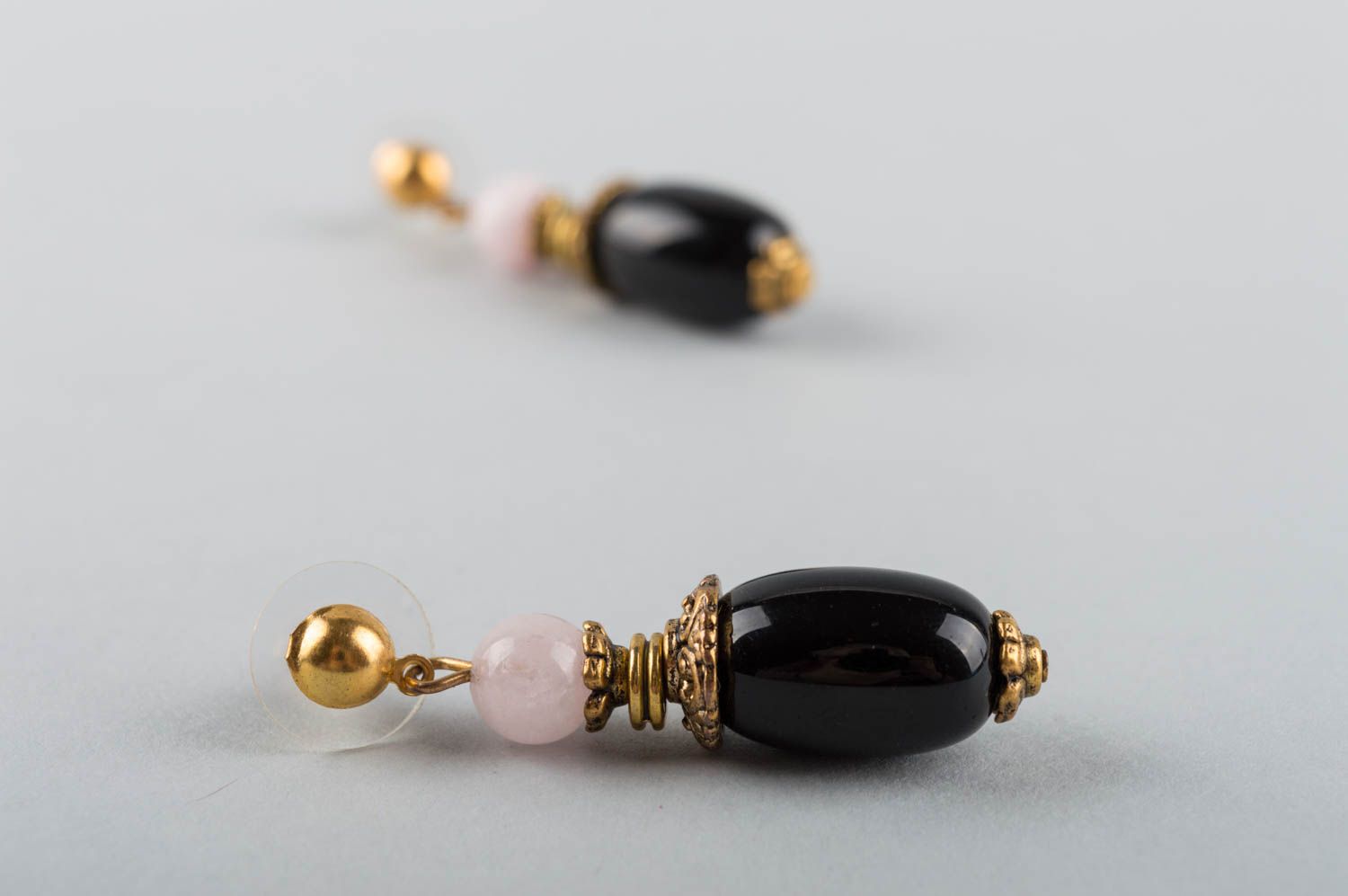 Designer beautiful elegant black handmade earrings made of nephrite and brass photo 5
