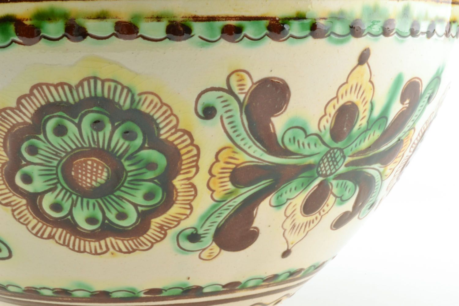 Decorative clay bowl photo 3