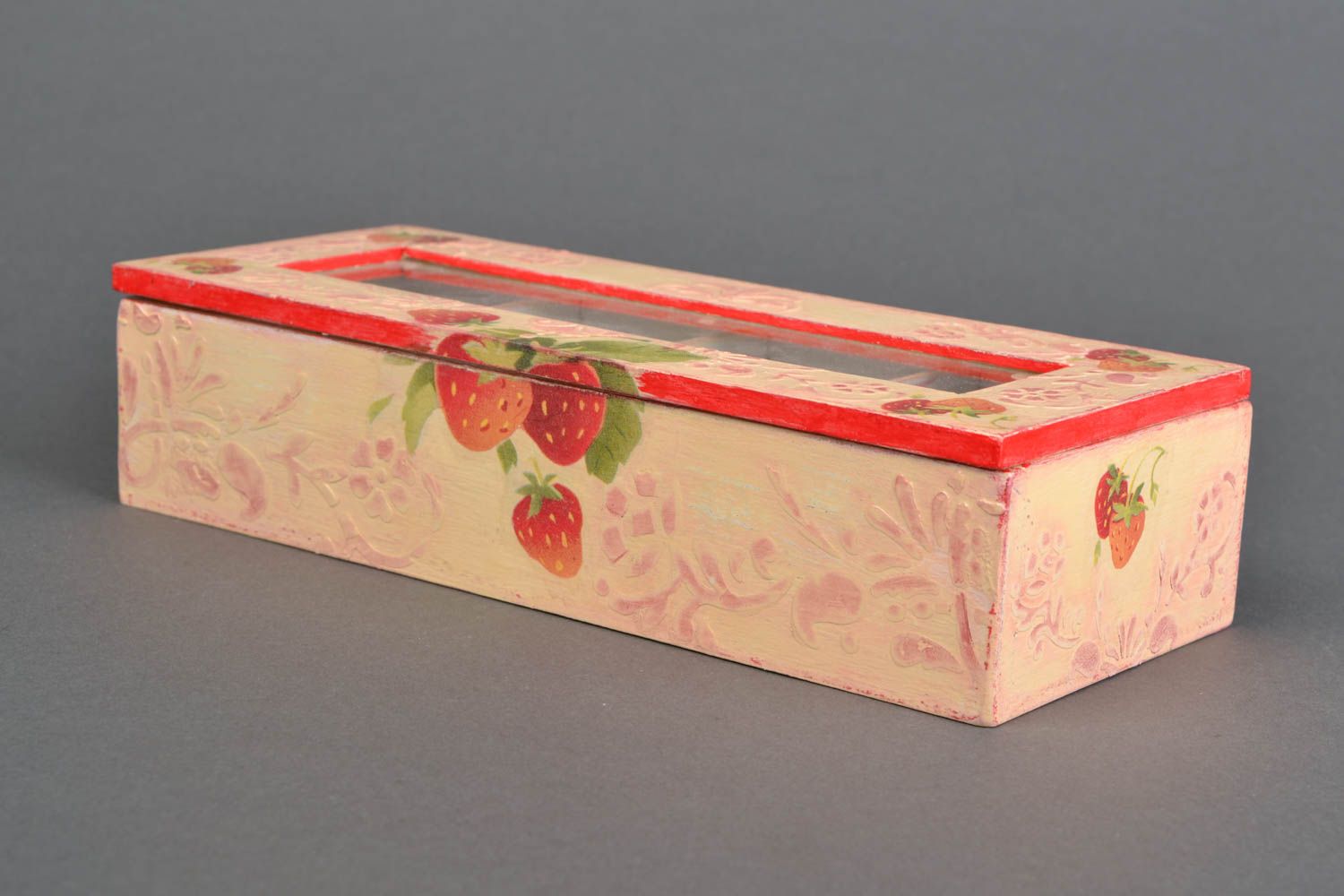 Decoupage wooden box Strawberry photo 5