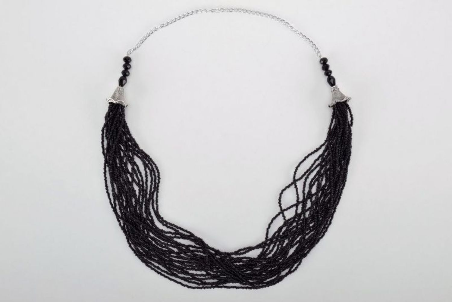 Mehrreihige Halskette aus böhmischen Glasperlen foto 1