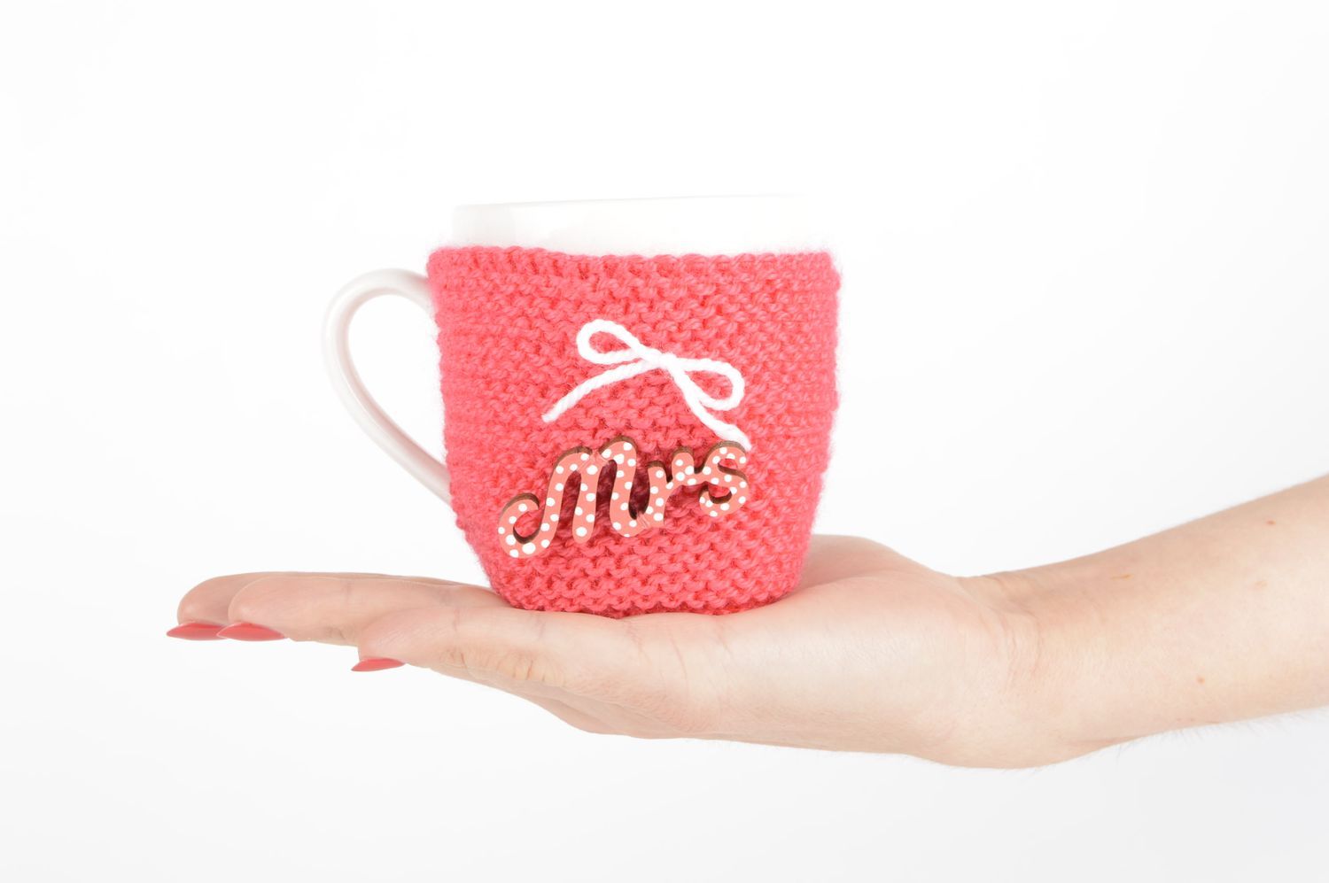 White porcelain 7 oz teacup with handle and knitted pink warmer cover with MRS pattern photo 5