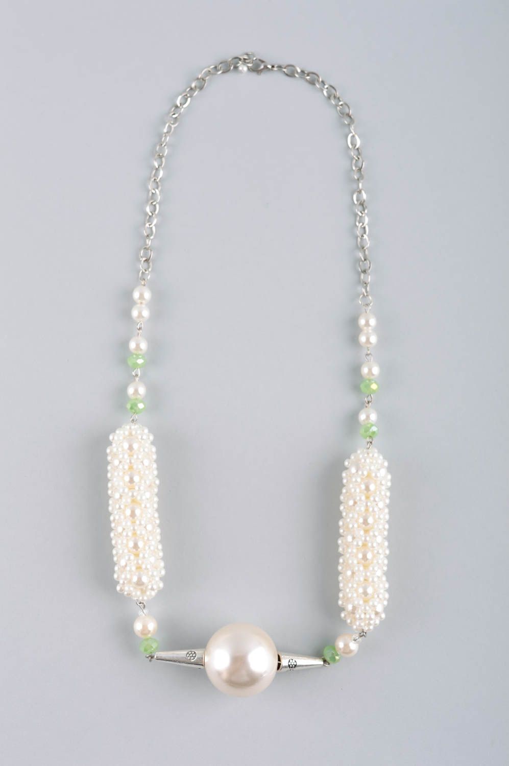 Collier fantaisie Bijou fait main blanc perles de rocaille verre Cadeau femme photo 3