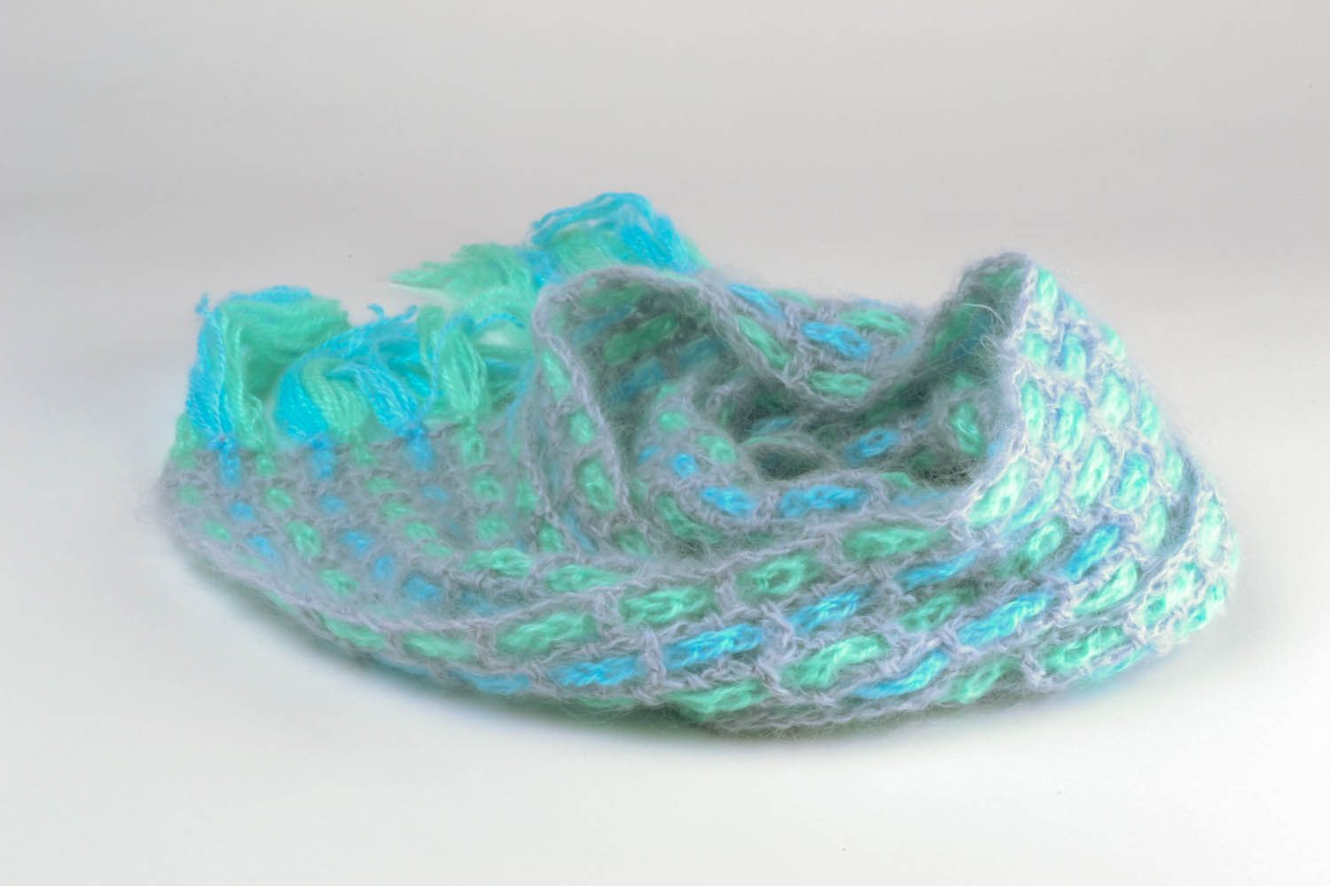 Beautiful crochet scarf photo 3