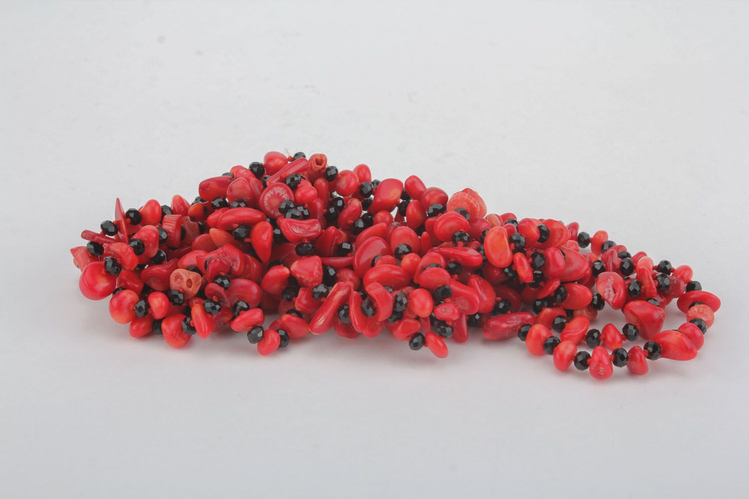 Necklaces with coral photo 1