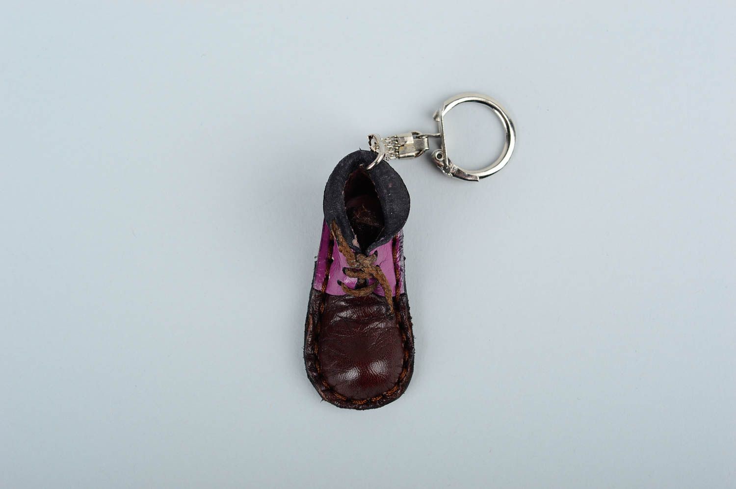 Stylish handmade leather keychain cool keyrings leather goods small gifts photo 4