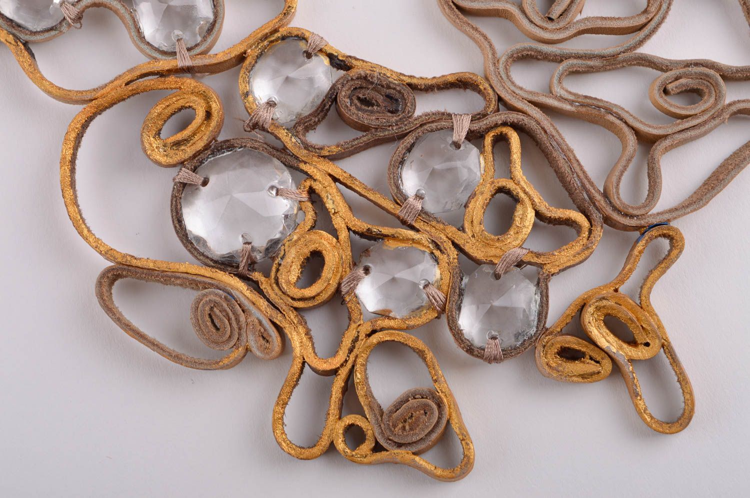 Halskette Frauen handmade Schmuck aus Leder Kristall Schmuck originell schön foto 3