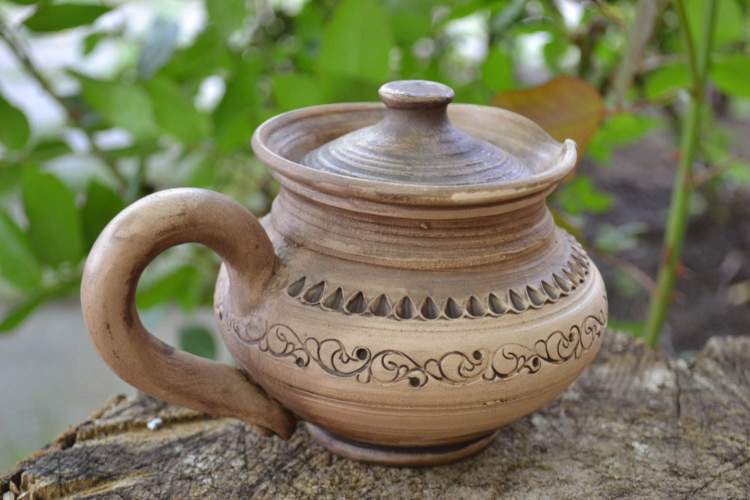 Handmade ethnic ceramic ornamented sauce pot of small size for 750 ml photo 1