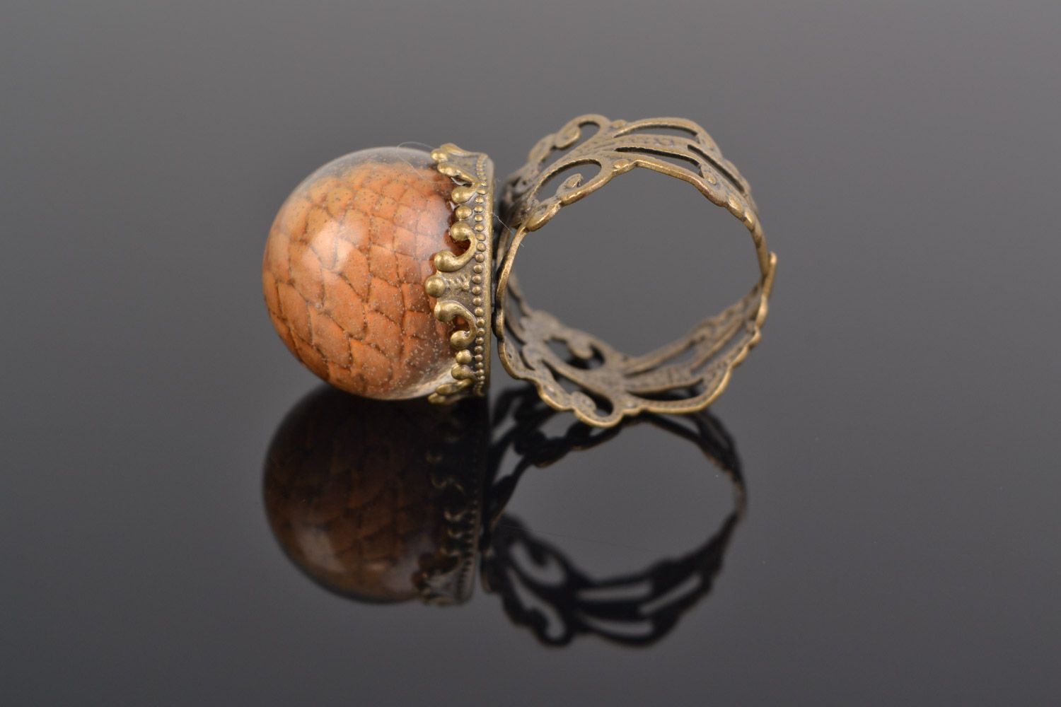 Handgemachter runder Ring im Epoxidharz mit Zapfen Frauen Schmuck Geschenk foto 3